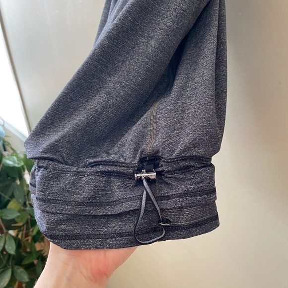 Lululemon Run, Back on Track Tank Size 6 Dot Confirmed - Picture 12 of 12